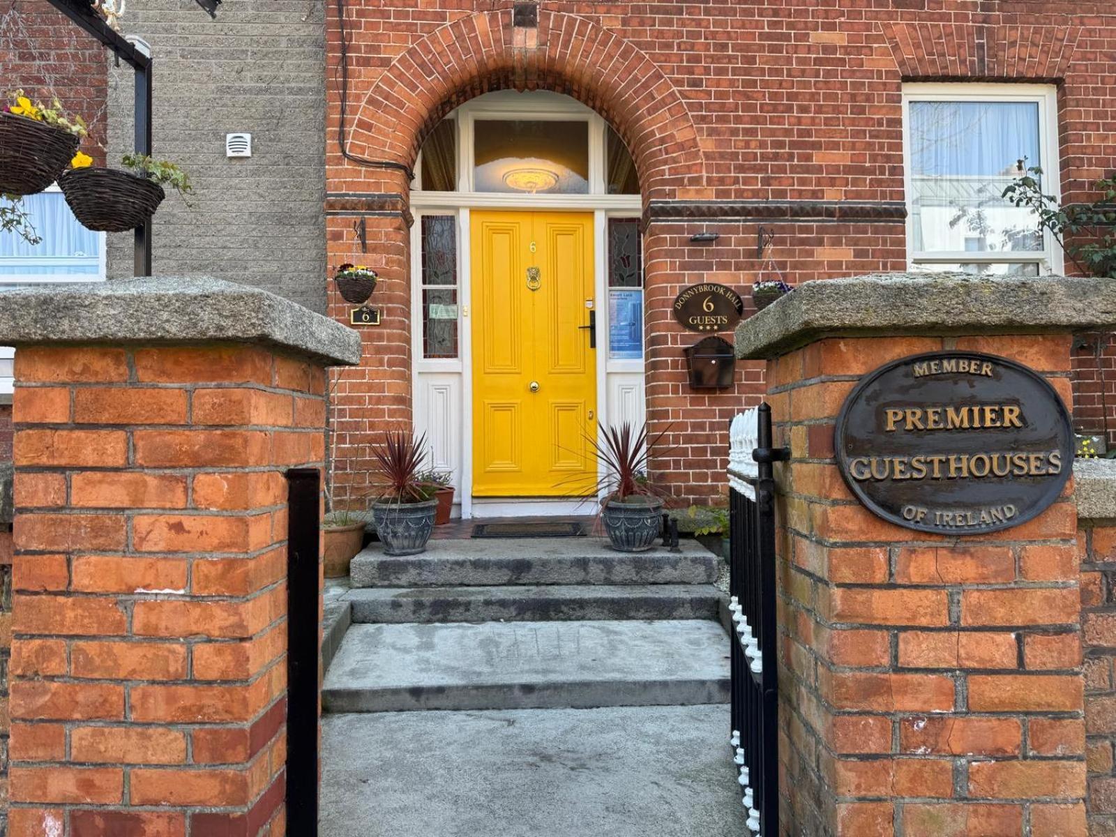 Donnybrook Hall Dublin Ngoại thất bức ảnh